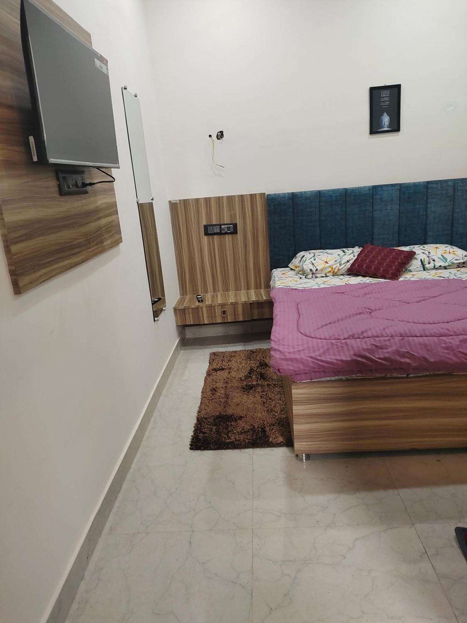 Banarasiya Stay Walking Distance To Banaras Railway Station Bénarès Chambre photo