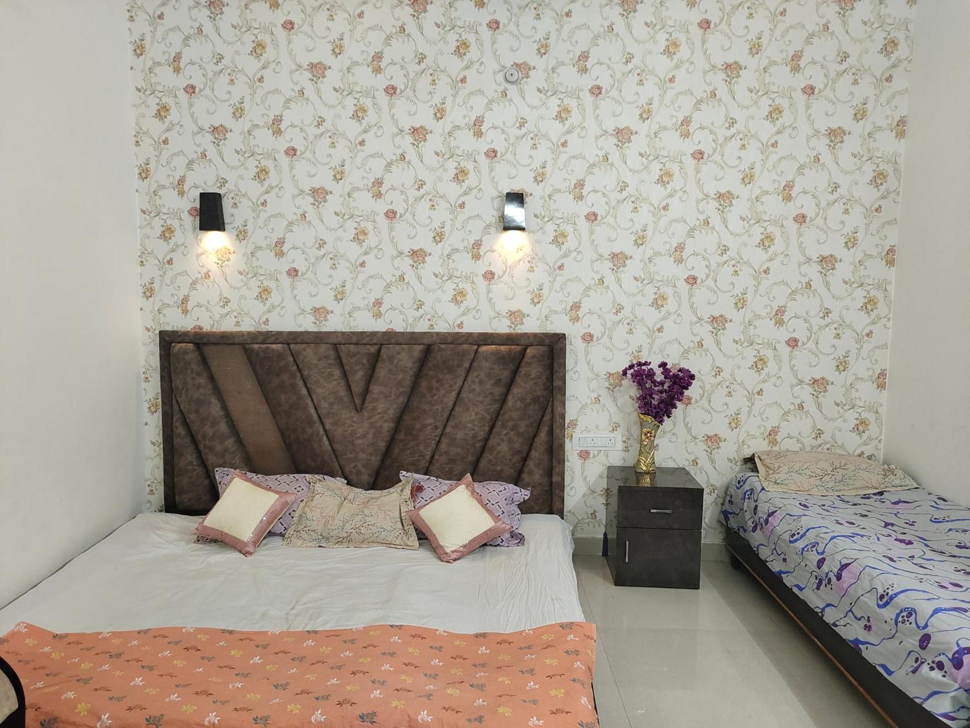 Banarasiya Stay Walking Distance To Banaras Railway Station Bénarès Chambre photo