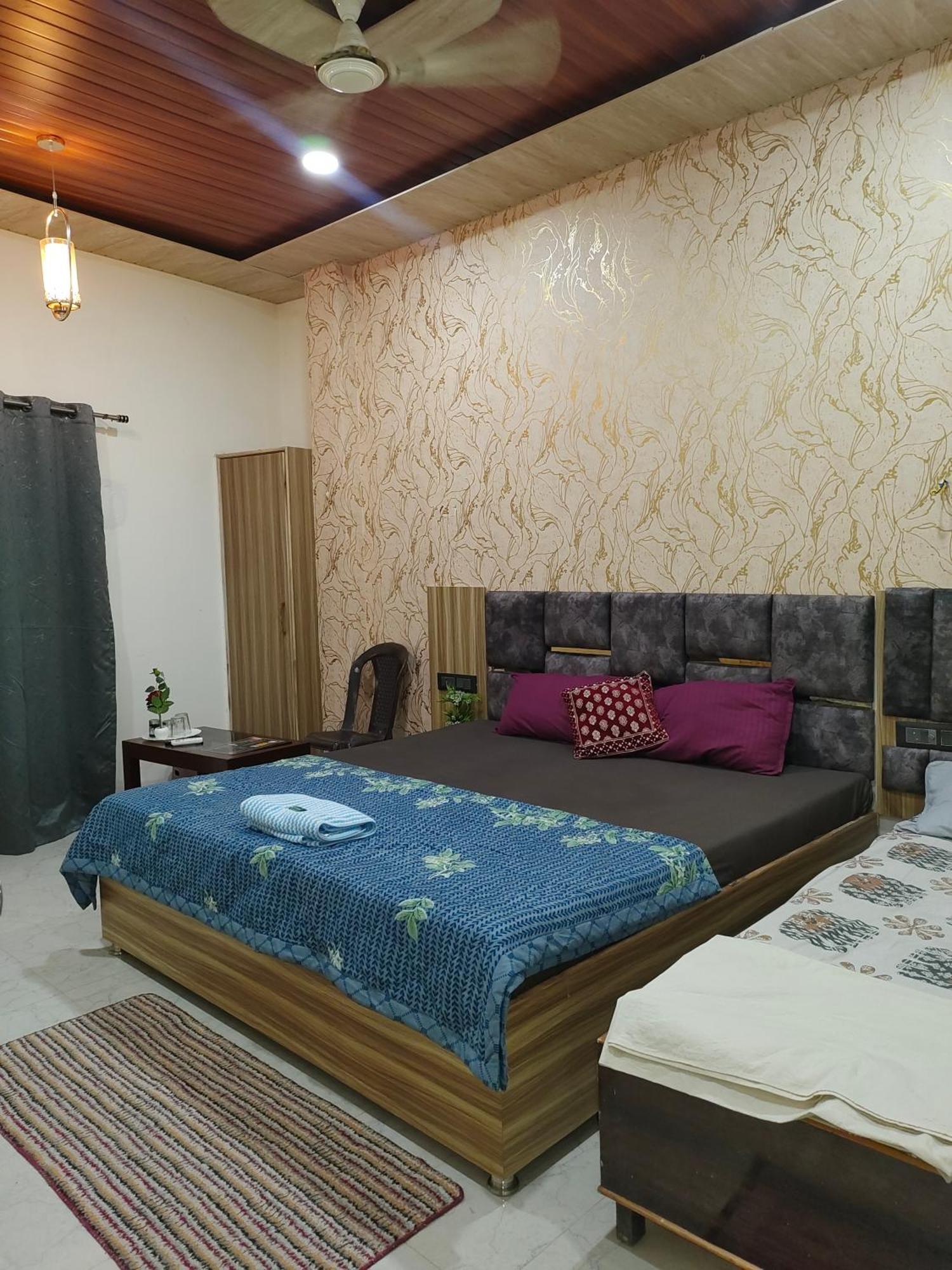 Banarasiya Stay Walking Distance To Banaras Railway Station Bénarès Extérieur photo