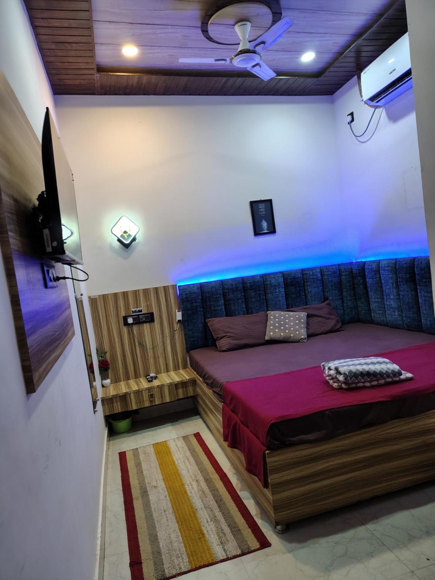 Banarasiya Stay Walking Distance To Banaras Railway Station Bénarès Extérieur photo